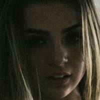 Abby Cremo Nue