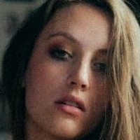 Aimée Pienschke Nue