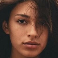 Alexandra Colton Nue