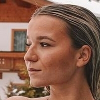 Alina Wachinger Nue