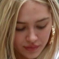Amelia Gray Hamlin Nue