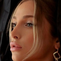Anto Mantovano Nue