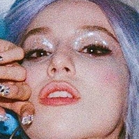 Ava Max Nue