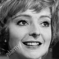 Barbara Leigh-Hunt Nue