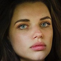 Bruna Linzmeyer Nue