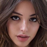 Celine Farach Nue