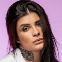 Duda Mesquita Nue