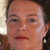 Esther Hausmann Nue