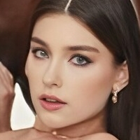 Eva Mosevich Nue