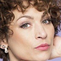 Eva van de Wijdeven Nue