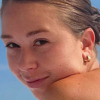 Gabby Windey Nue