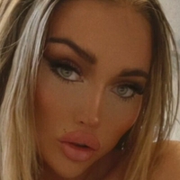 Hannah Shacklock Nue