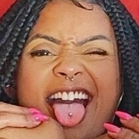 Helô Rocha Nue