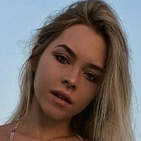 Irina Pimenova Nue