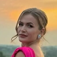 Iryna Klymets Nue