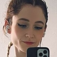 Janet Devlin Nue