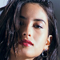 Juli Noguchi Nue