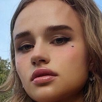 Julia Gisella Nue