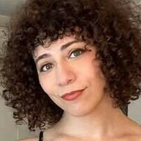 Julia Kaye Nue