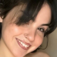 Julia Maeve Nue
