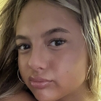 Karina Korobeynik Nue