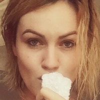 katevictoria Nue
