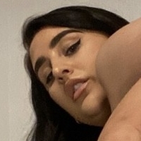 Katie Buts Nue