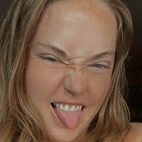 Katie Moran Nue