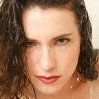Keira Grant Nue