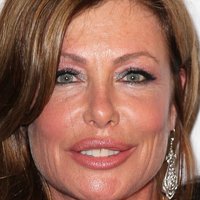 Kelly Le Brock Nue