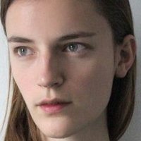Laura Kampman Nue