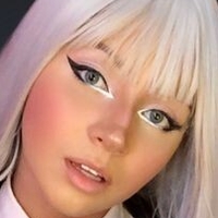 Laura Tsuki Nue