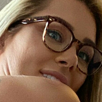 lauranvickers Nue