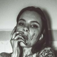 Liz Oliver Nue
