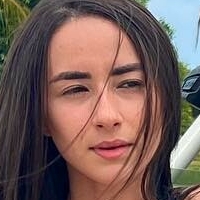 Louise Veronica Nue