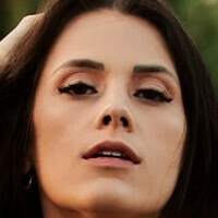 Marcie Reeves Nue
