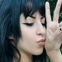 Masmiaa Nue