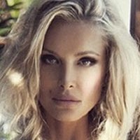 Monica Hansen Nue
