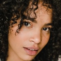 Nesta Cooper Nue