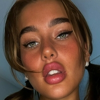 Nicole Kikabidze Nue
