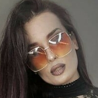 Nisha Sara Nue