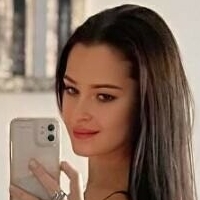 oficialjulianaaherrera Nue
