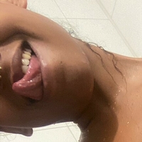 Pamela Aray Nue