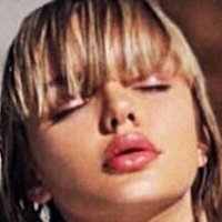 Pauline Baly Nue