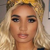 Pia Mia Nue