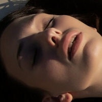 Portia Nue