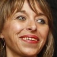 Renata Wife Nue