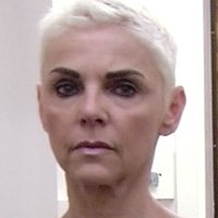 Roberta Weiss Nue