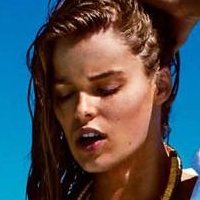 Robyn Lawley Nue