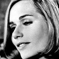 Sally Kellerman Nue